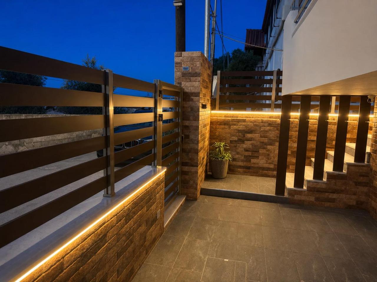 Olive family home - 4