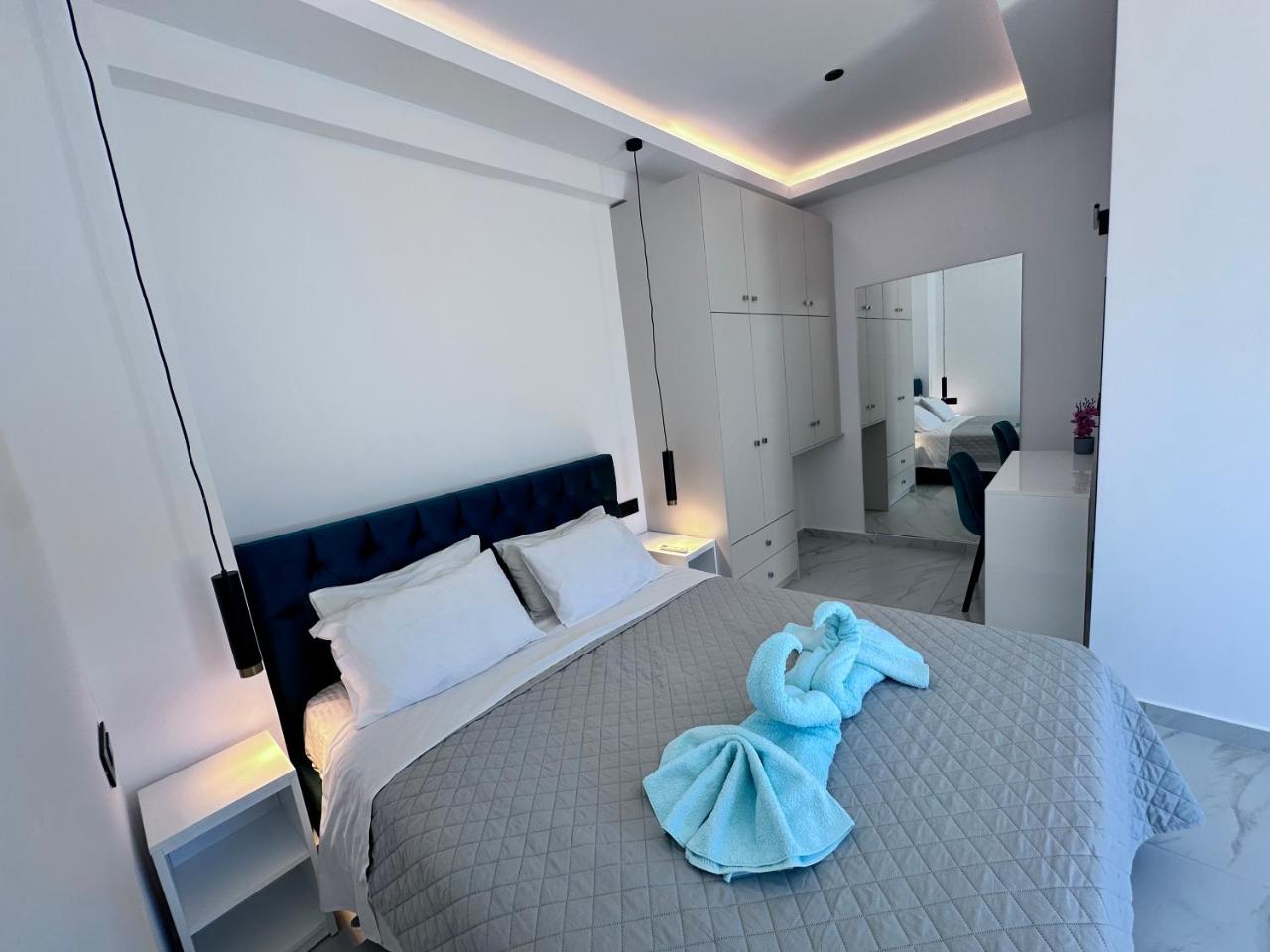 Central Luxury Rooms - 6