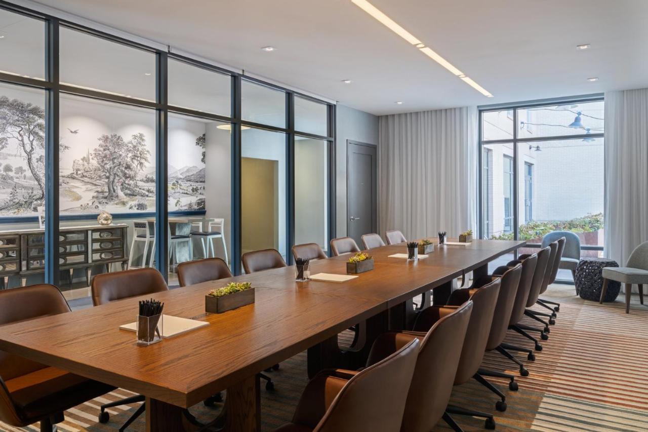 Hotel Indigo Old Town Alexandria By IHG photo 3