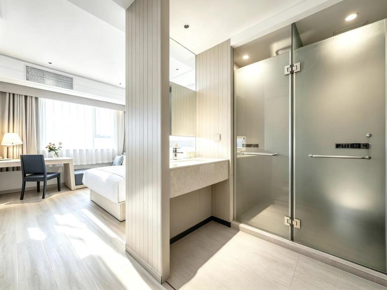 Hansen Hotel photo 4
