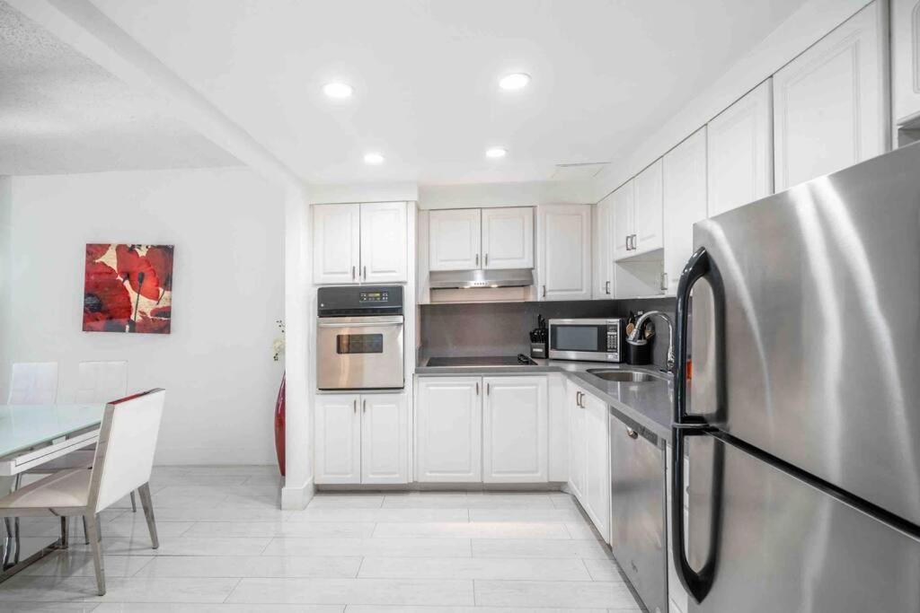Luxury Miami Condos - 1BR-2BR & 3BR photo 4