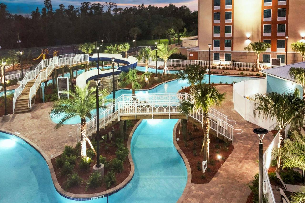 Radisson Hotel Orlando Lake Buena Vista South hotel near Gaylord Palms Resort & Convention Center