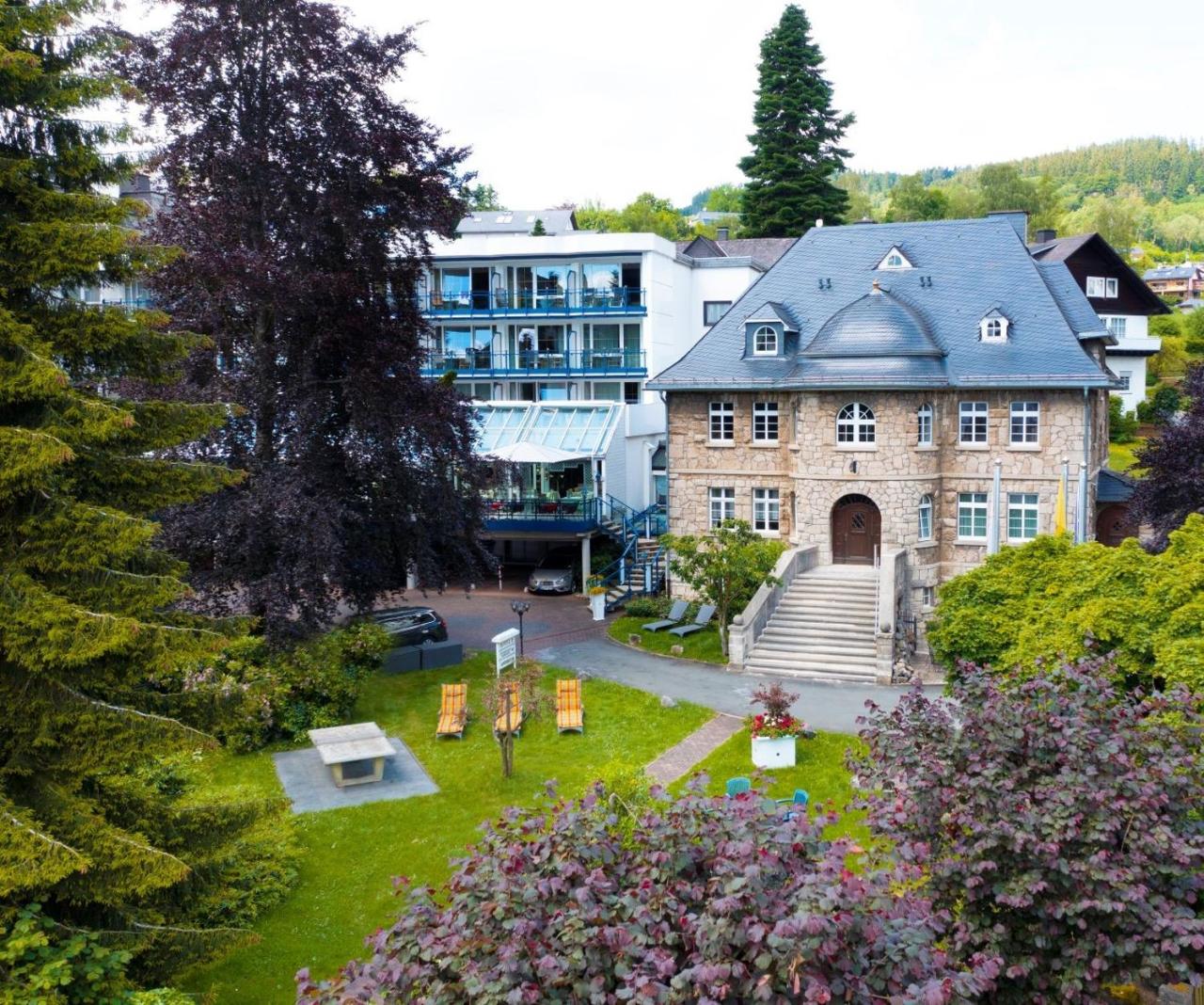 Vis á Vis Parkhotel