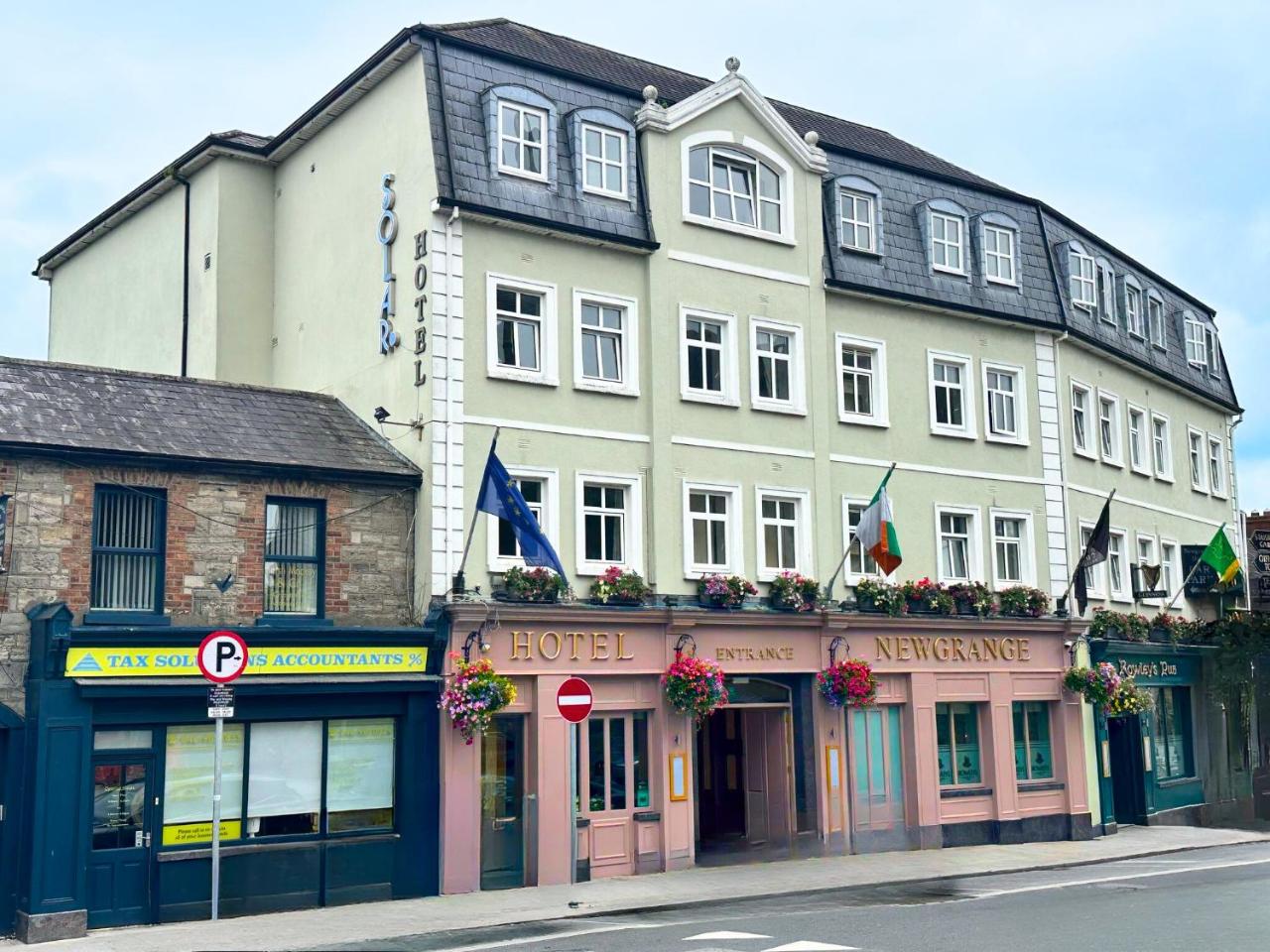 The Newgrange Hotel