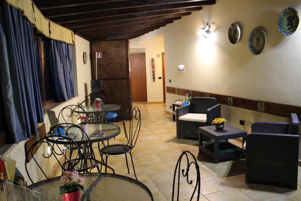 Bed and Breakfast Conte Luna photo 3