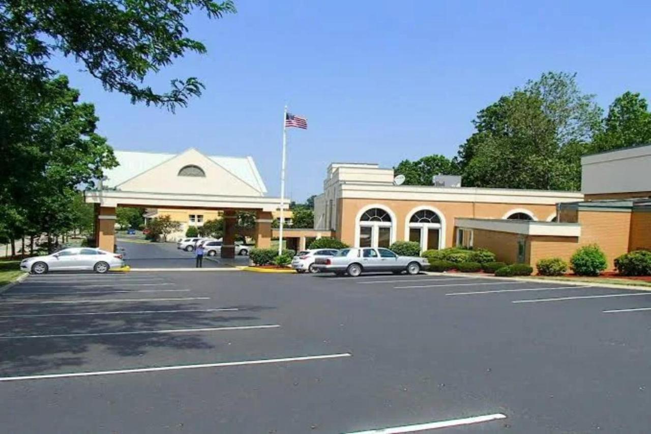 OYO Greenridge Hotel