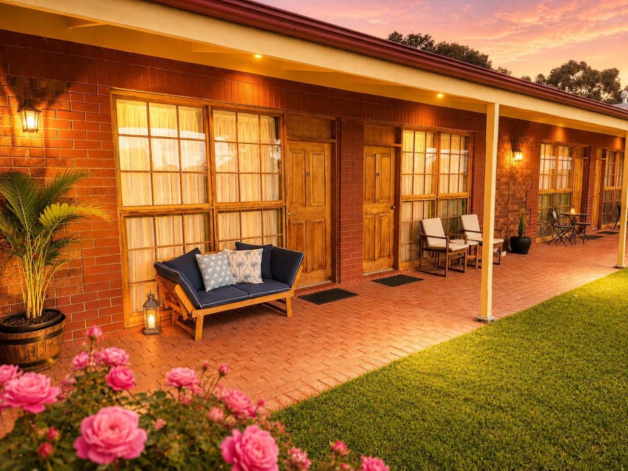 Coonawarra Place Motor Inn