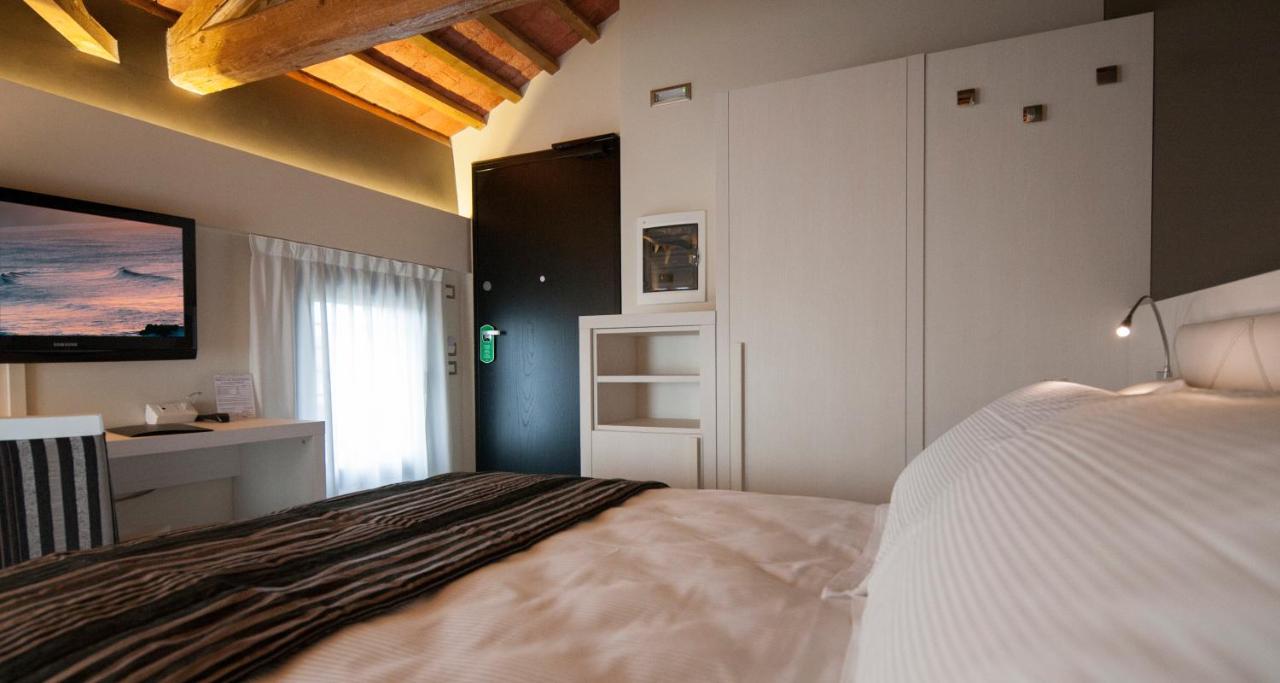 Villa Solaris Hotel & Residence - 2
