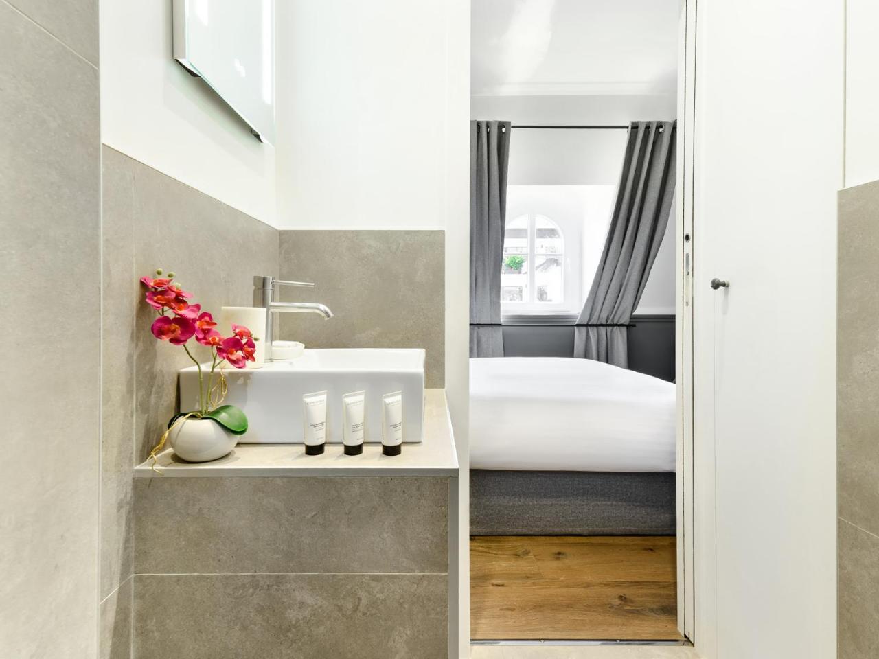 LivinParis - Luxury AC 2 & 3 Bedrooms Le Louvre photo 4