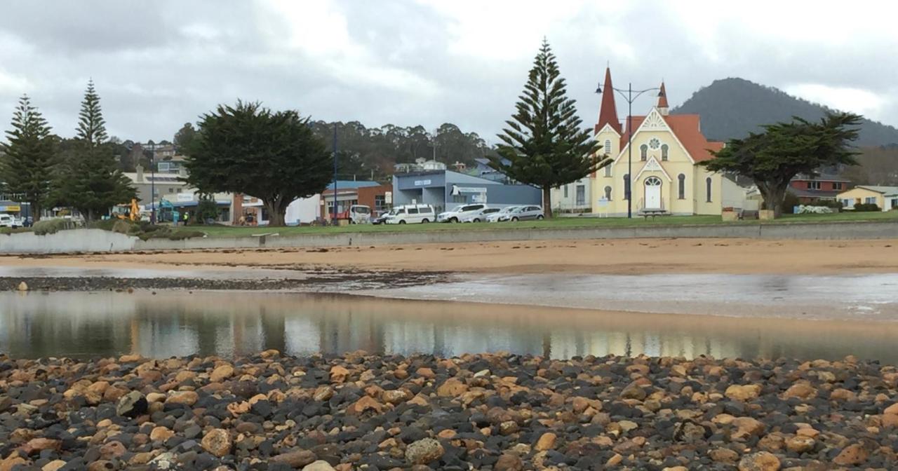 Penguin Seaside Homestay photo 4