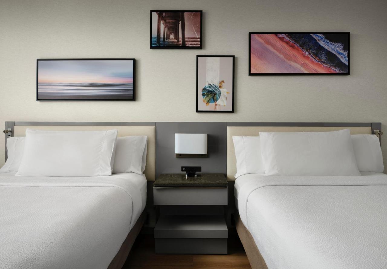 Hilton Garden Inn San Diego Downtown/Bayside photo 3