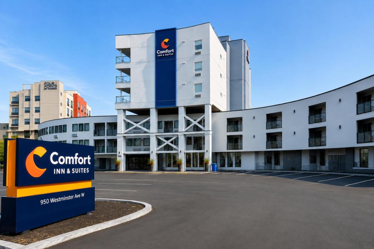 Comfort Inn & Suites