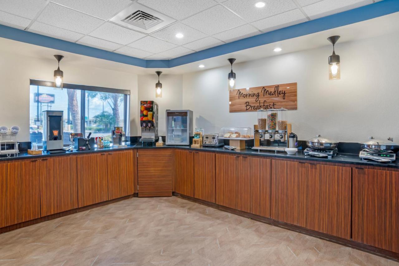 Sleep Inn & Suites Pensacola - University Area photo 4