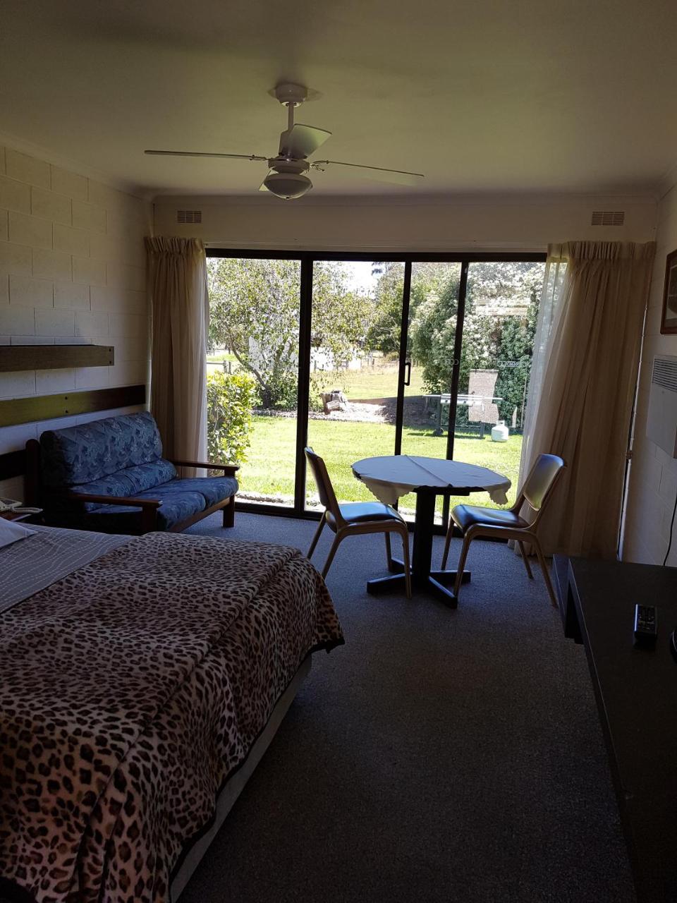 Toora Lodge Motel photo 3