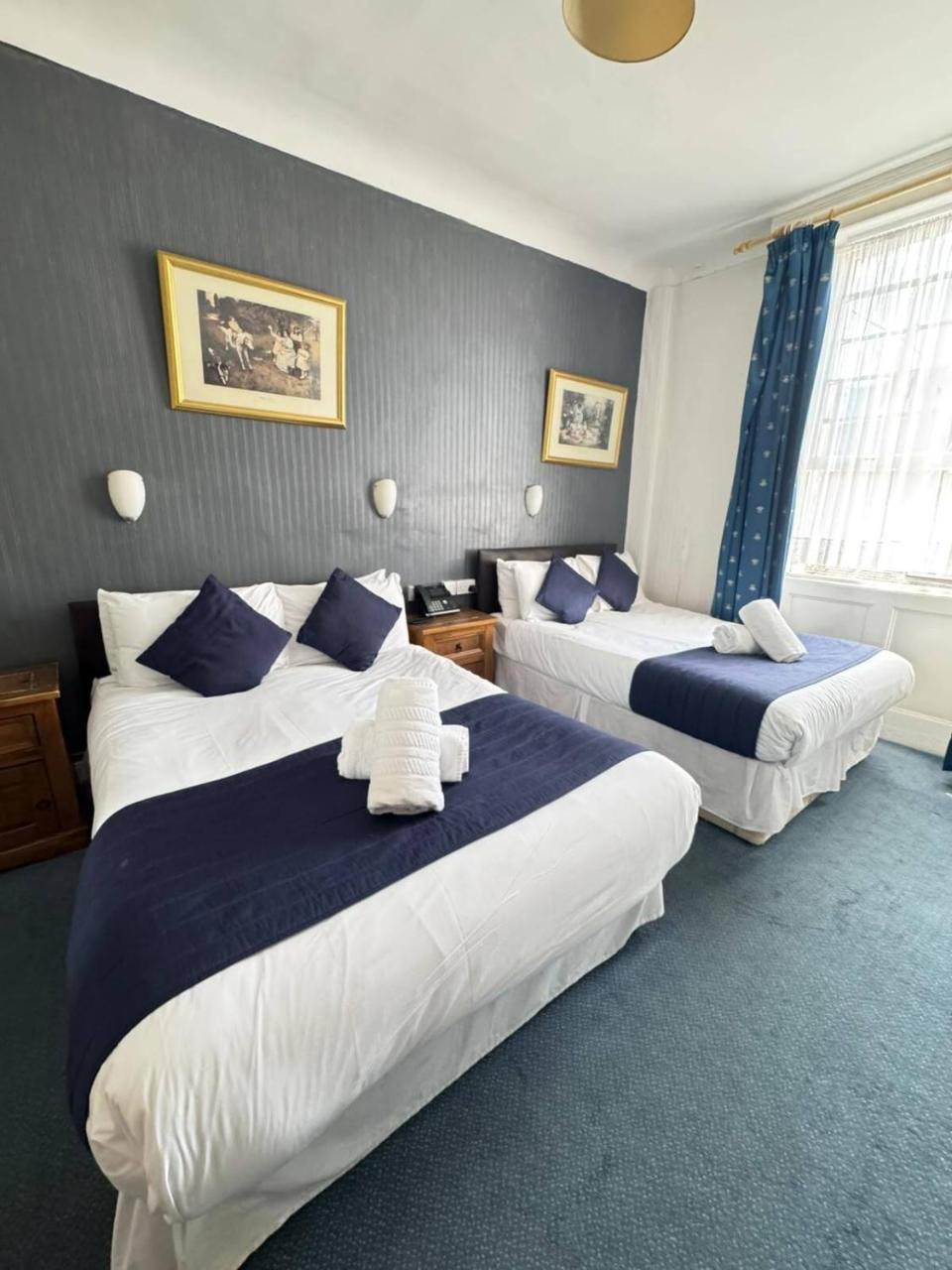 Parkwood Hotel photo 2