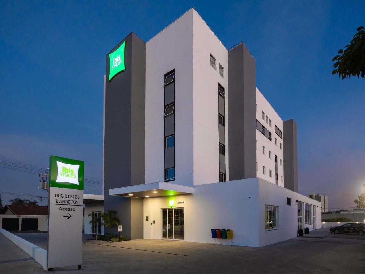 IBIS STYLES BARRETOS