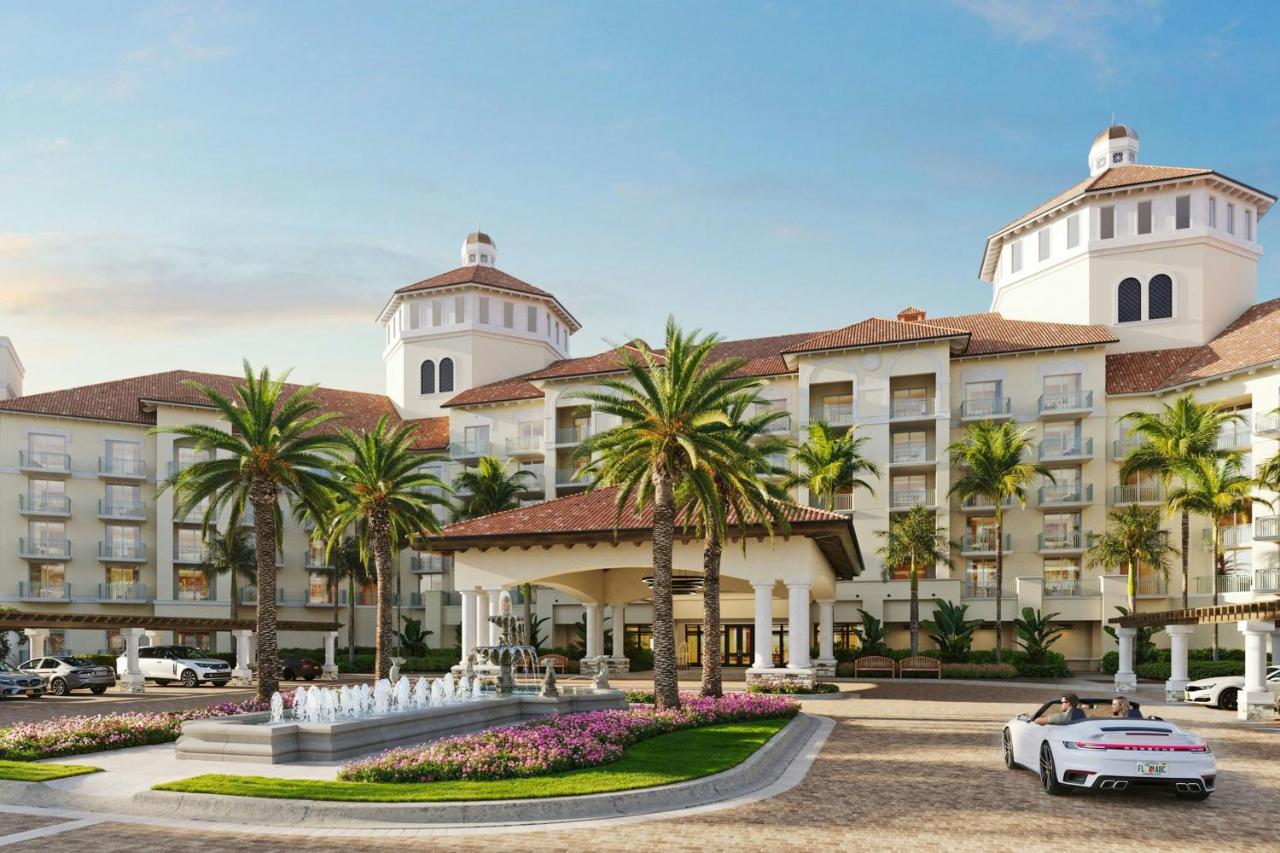 The Ritz-Carlton Naples, Tiburón
