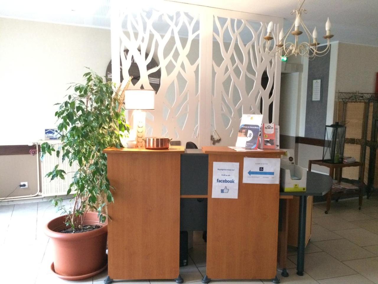 LOGIS Hotel Restaurant Auberge Du Cheval Blanc