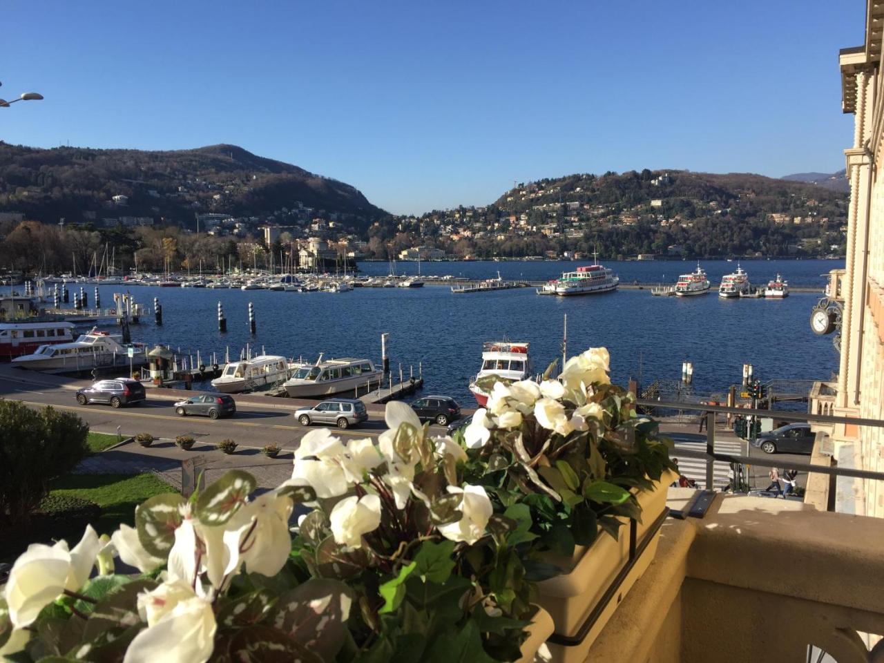 Piazza Cavour - Luxury Lake View Apartment