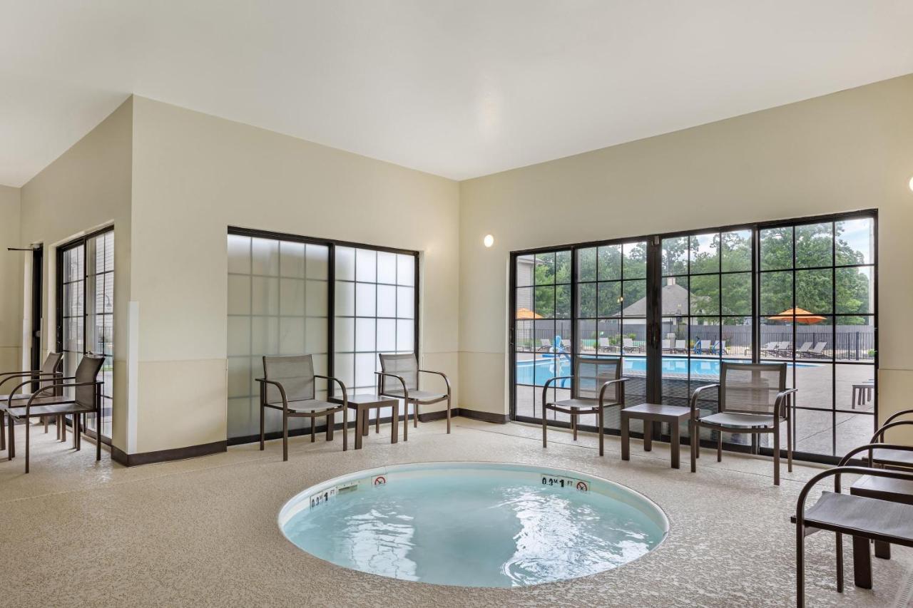Hilton Vacation Club The Falls Village Branson photo 4