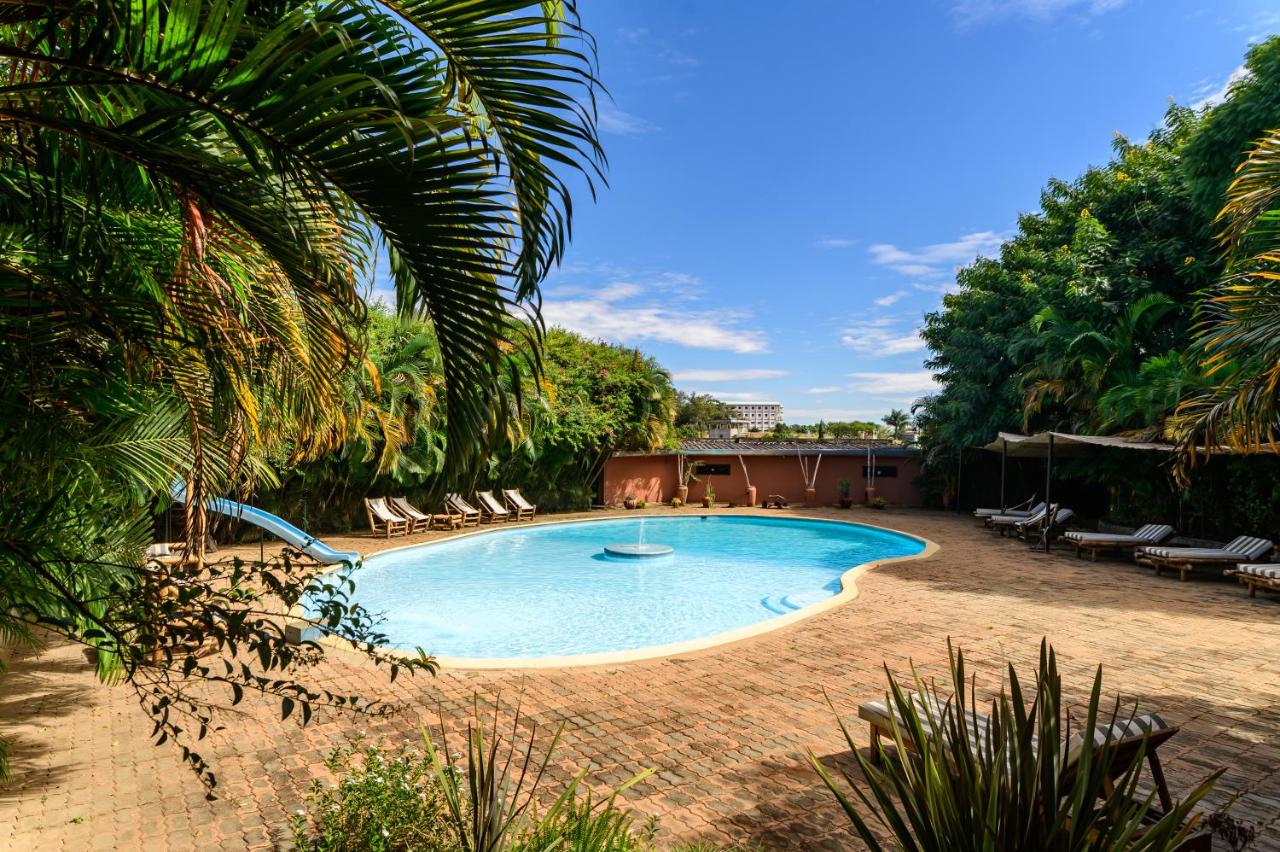 Le Chat'o Park Hotel Ivato Airport NAVETTE GRATUITE H24