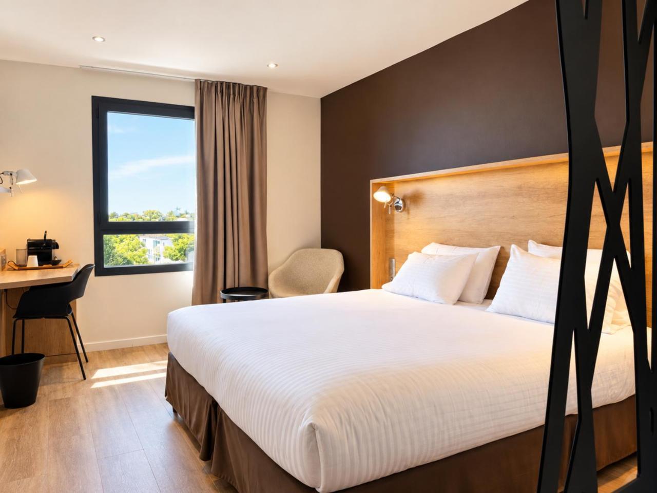 Campanile Prime Laval Nord photo 3