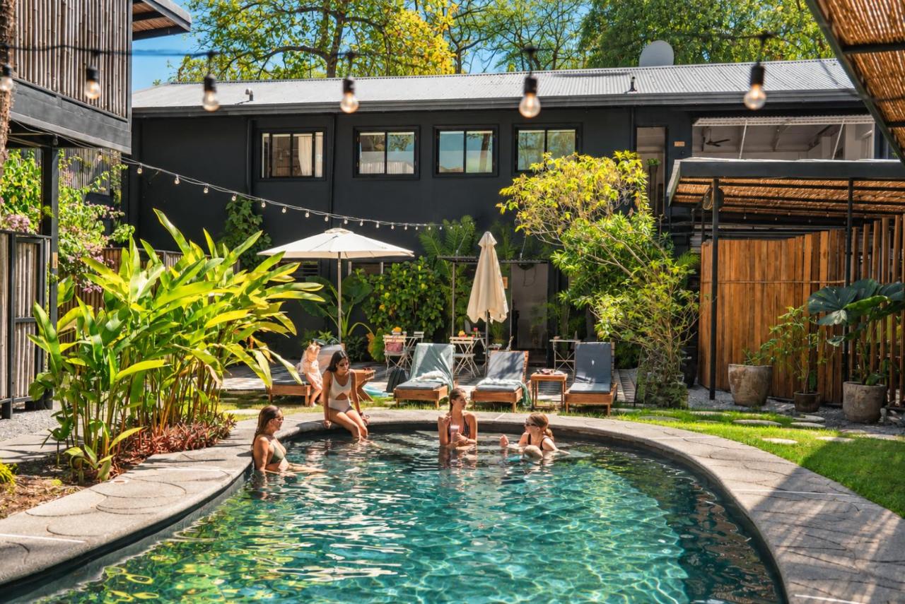 La Negra Surf Hotel