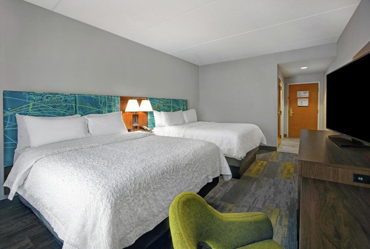 Hampton Inn & Suites Augusta West photo 2
