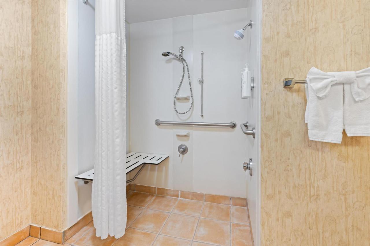 Hampton Inn Guntersville photo 4
