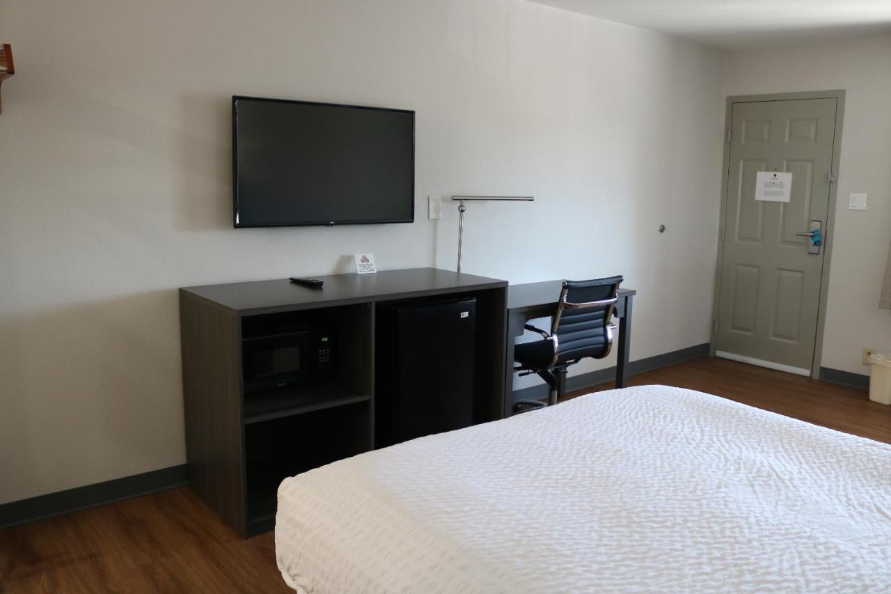 Clarion Pointe photo 4