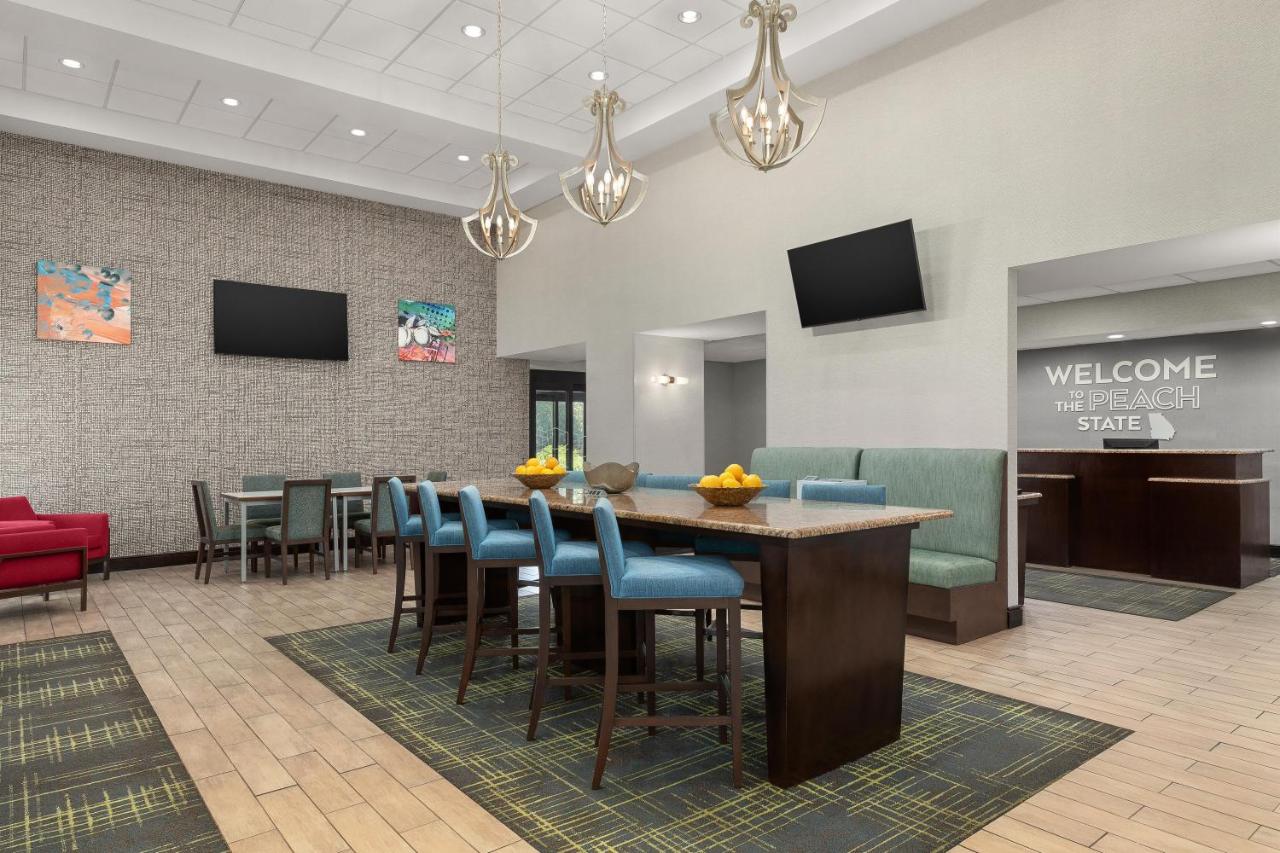 Hampton Inn & Suites Adairsville-Calhoun Area photo 2