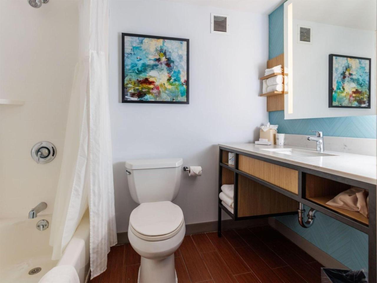 Hilton Garden Inn New York/Staten Island photo 3