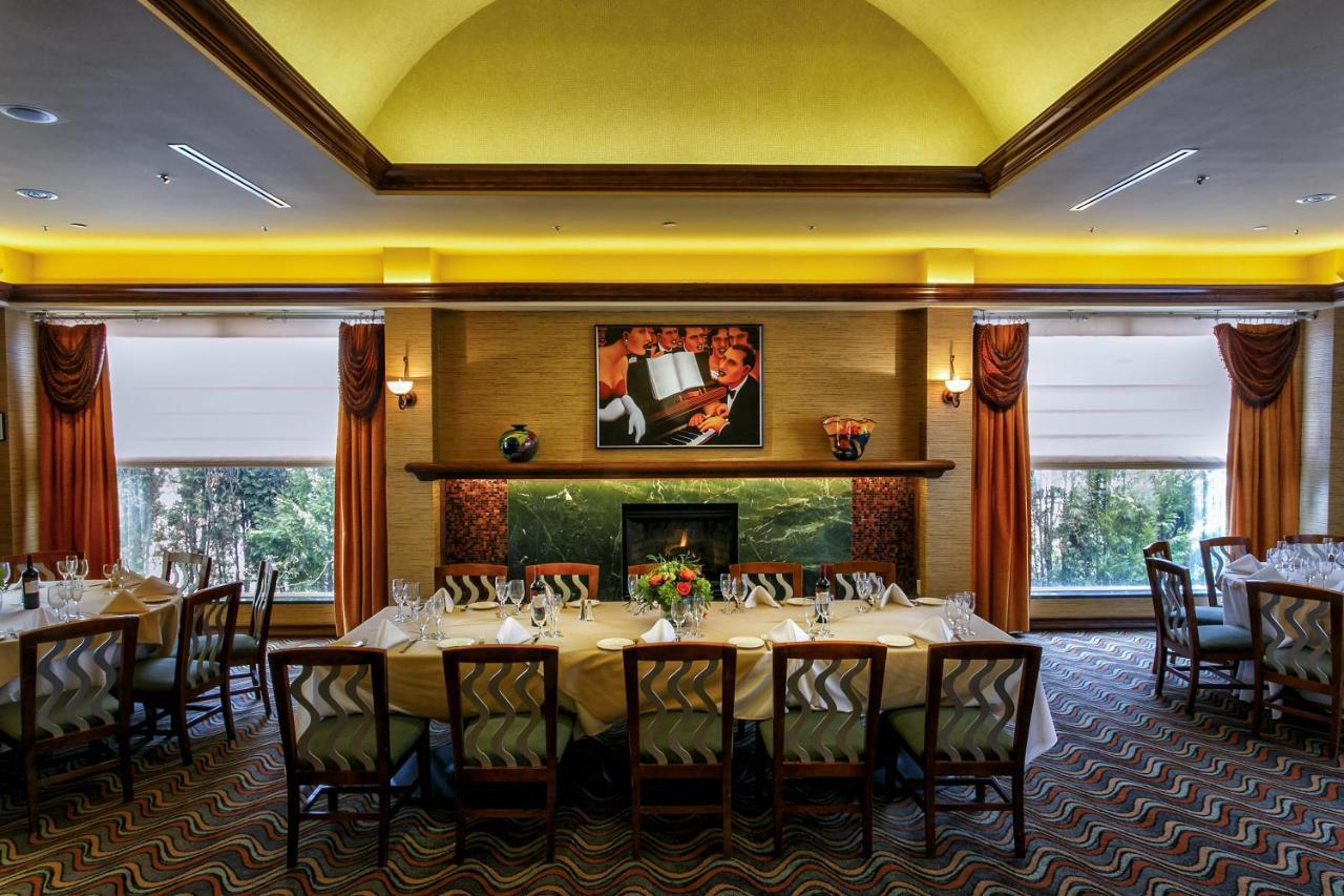 Hilton Garden Inn New York/Staten Island photo 2