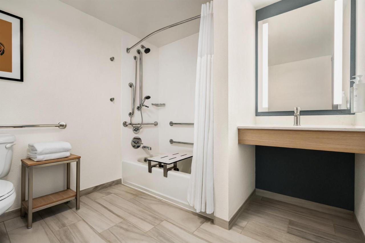 Hilton Garden Inn Fort Collins photo 3