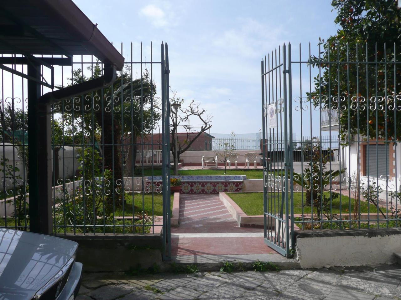 Garden House Ercolano photo 2