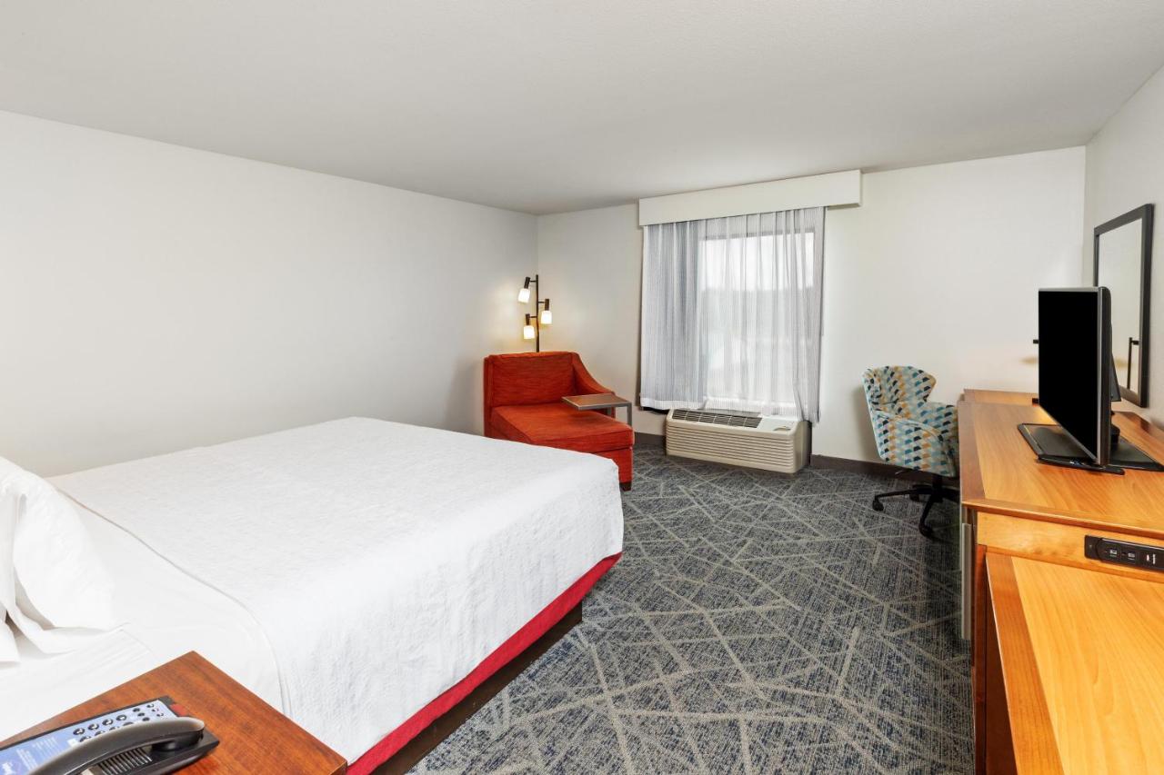 Hampton Inn & Suites Lonoke photo 2