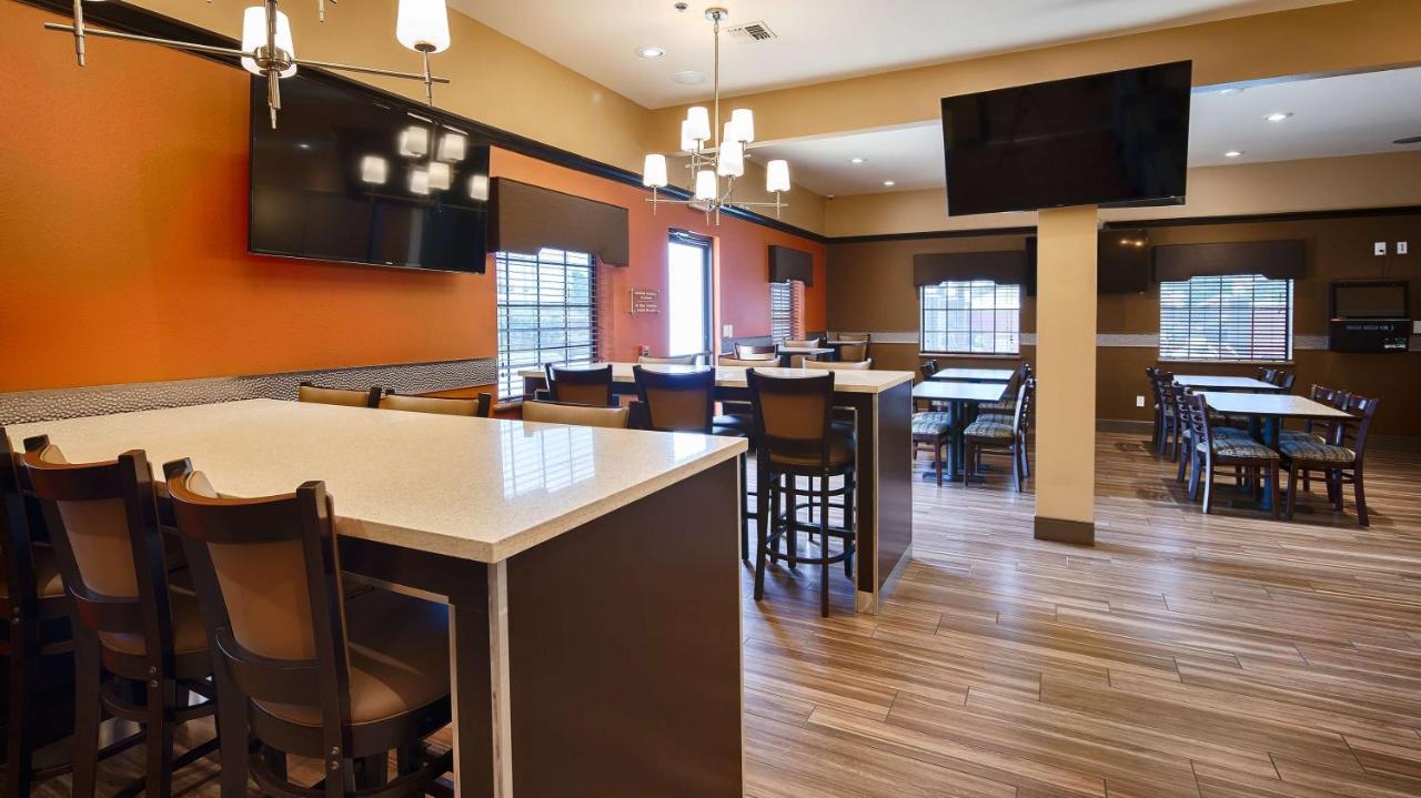 Best Western Plus Edinburg Inn & Suites photo 4