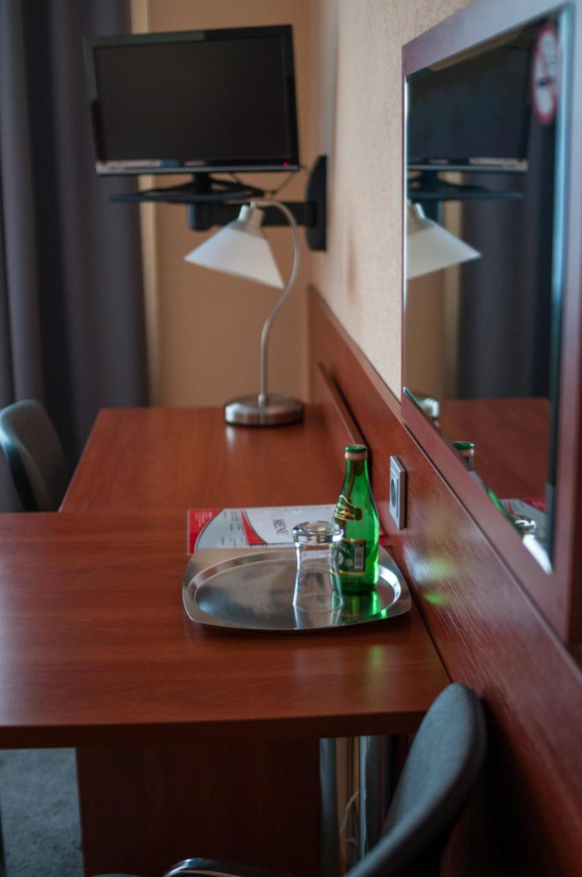 Hotel Komes photo 2