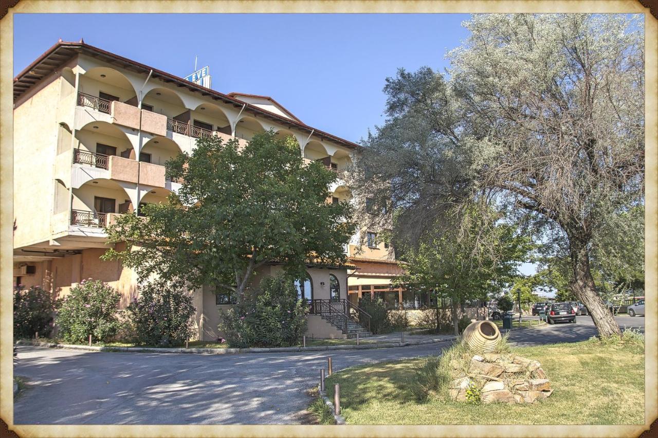 Chris & Eve Mansion photo 2