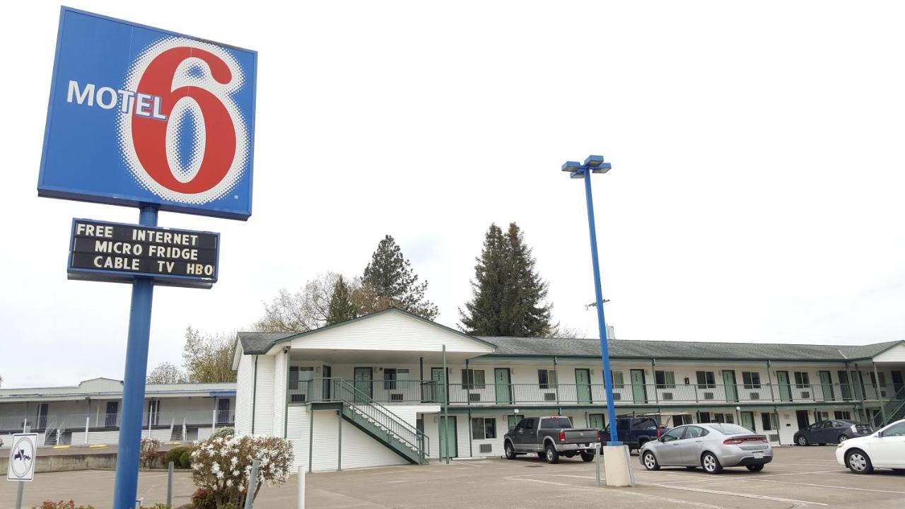 Motel 6 Albany, OR