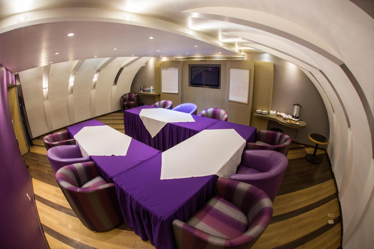 WeEnjoy Hotels Grand Prix Aeropuerto CDMX