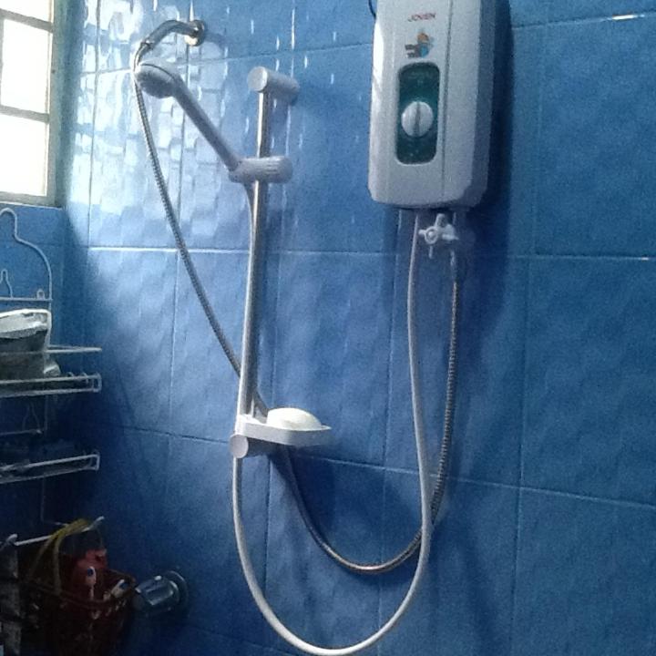 GELOXEL Angeles City Guest House Centralized air conditioned only photo 3