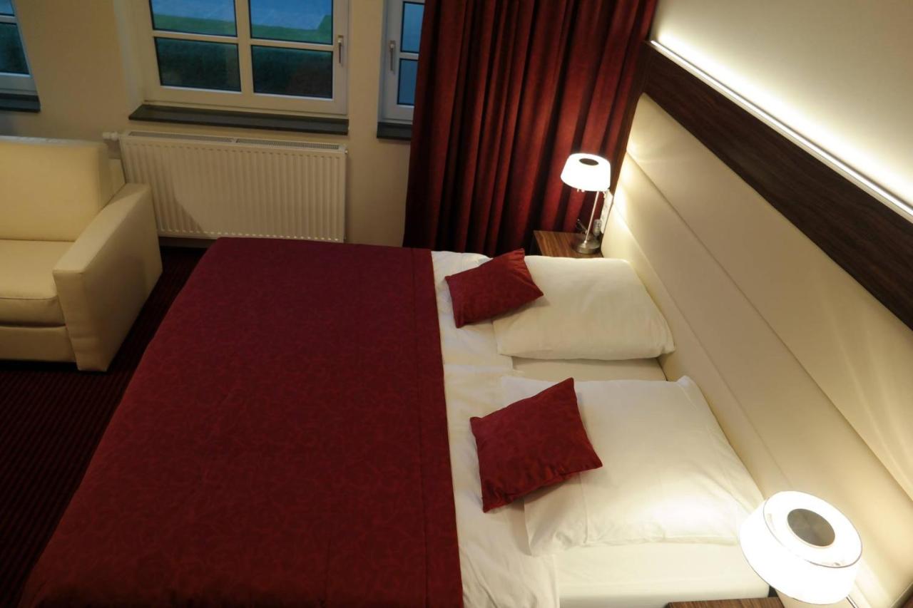 Hotel Restaurant Zum Hollengrund - 2