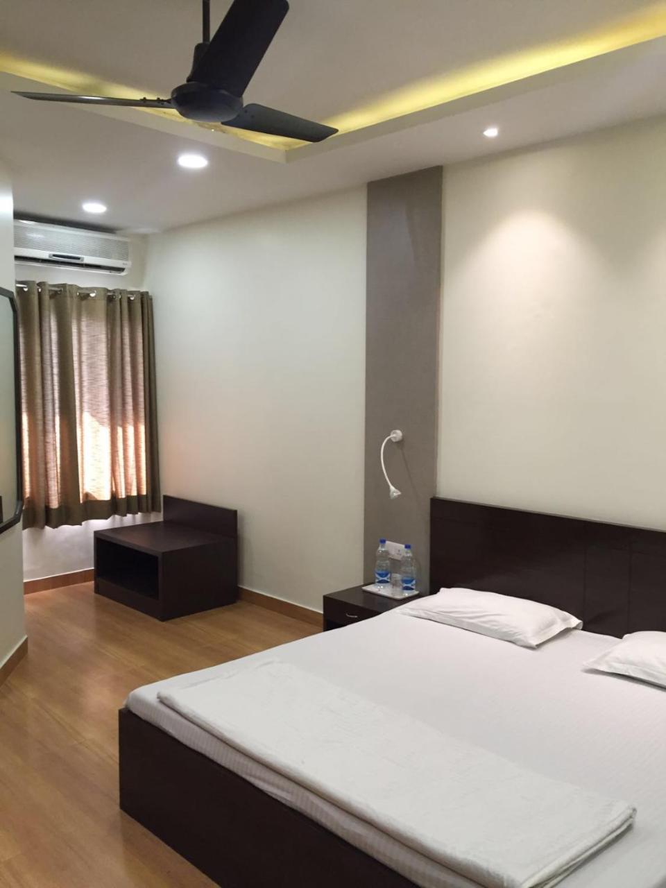 Pamposh Guest House GK II Market photo 2