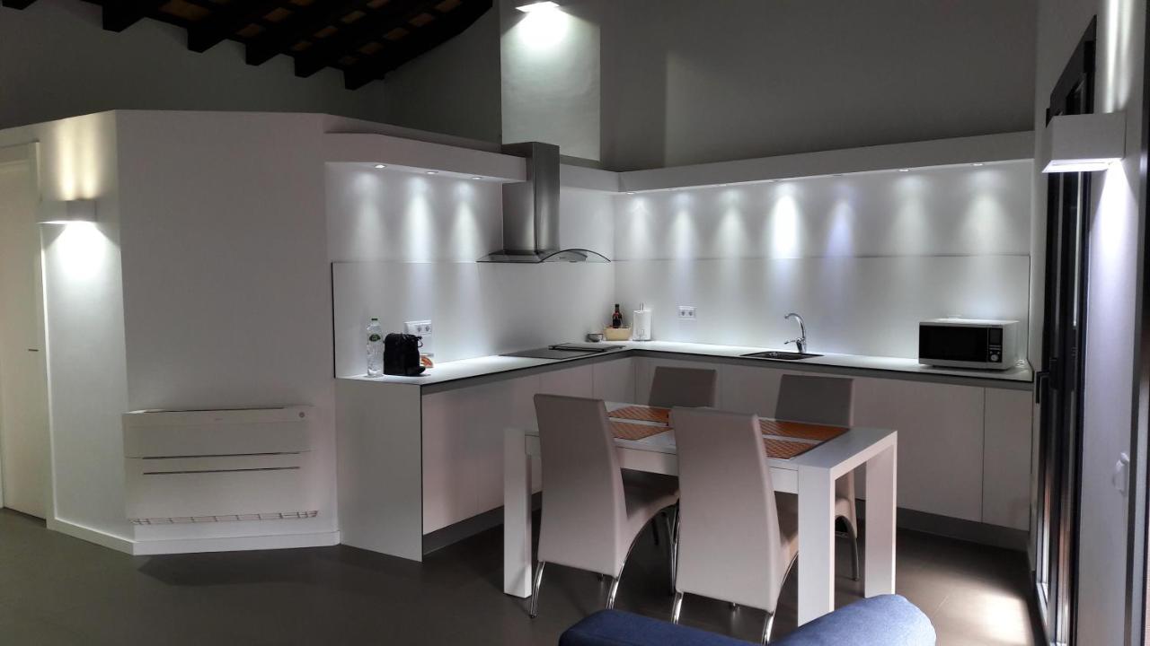 Apartaments y Habitacions Entre Volcans - 2