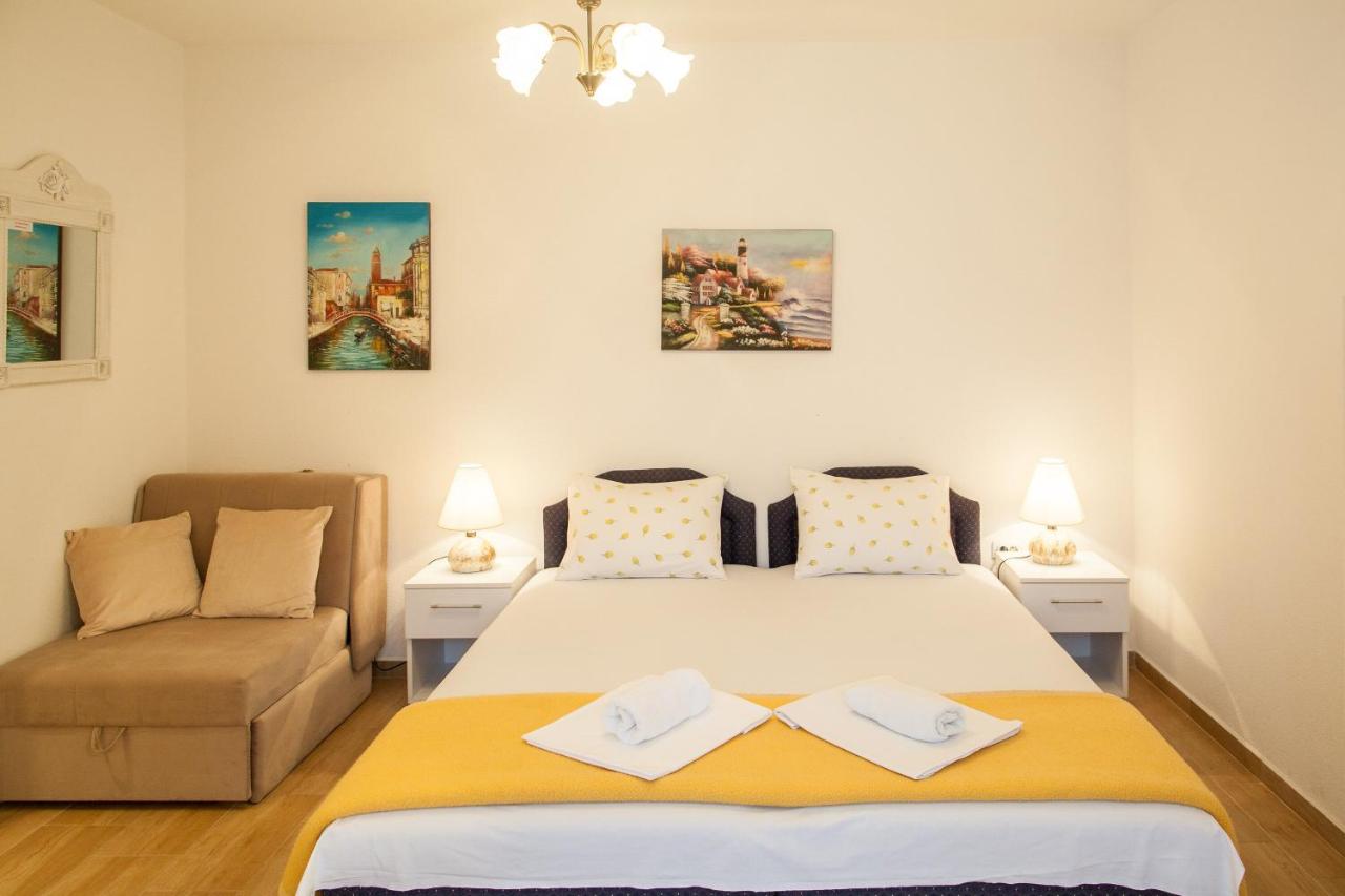 Apartments & Rooms Jelka photo 2