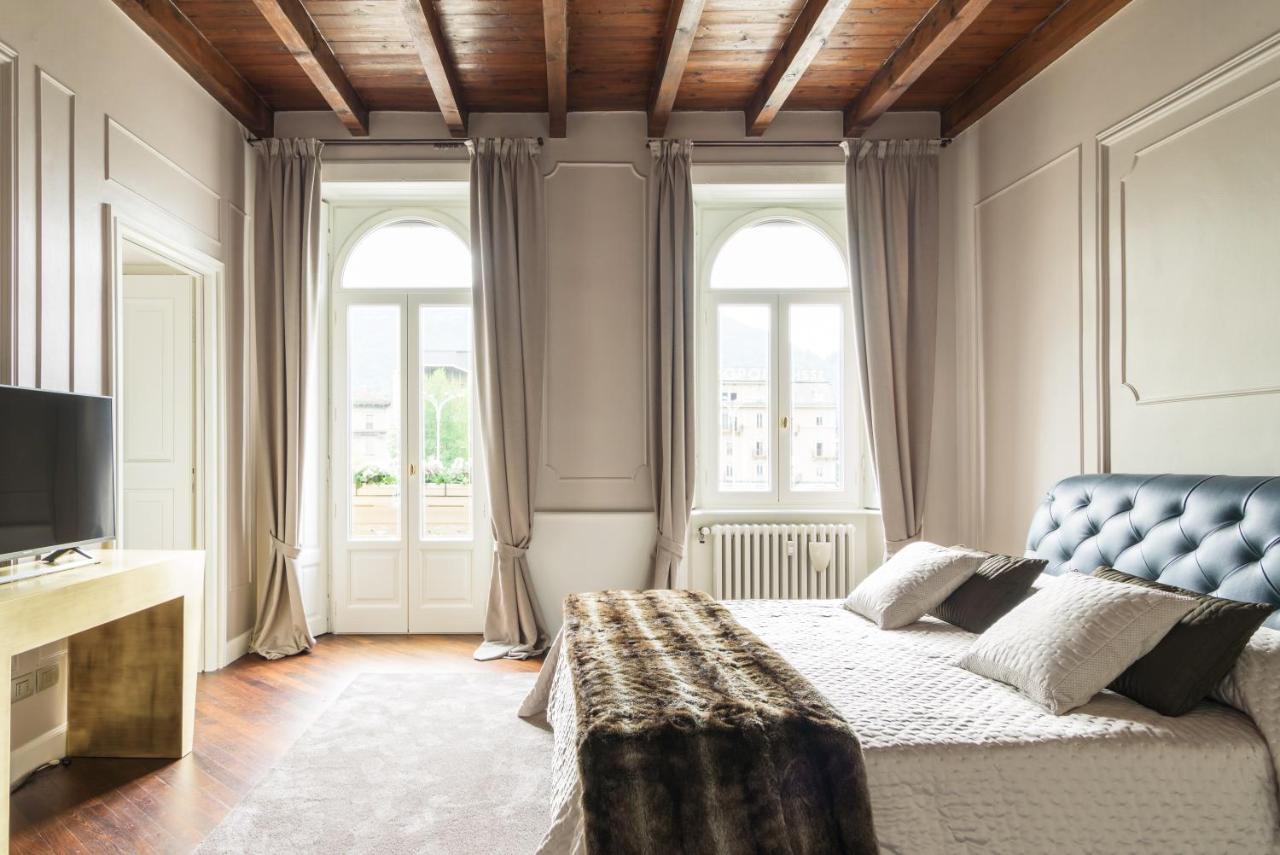 Piazza Cavour - Luxury Lake View Apartment photo 3