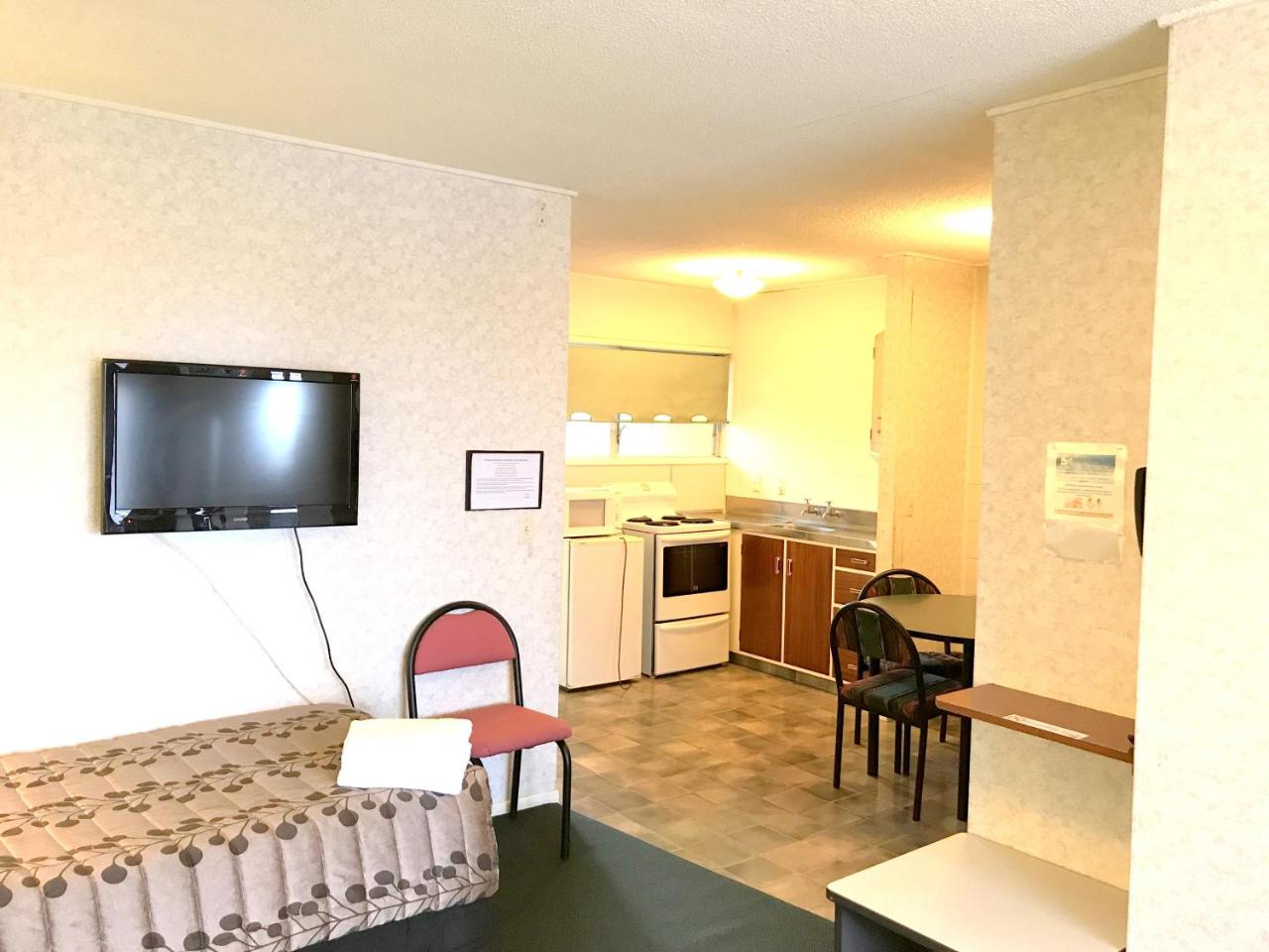 Greenview Motel photo 2