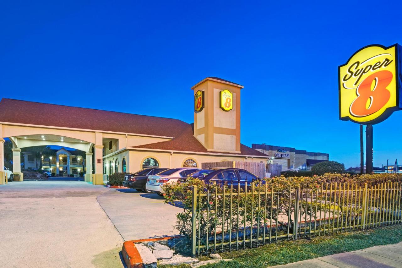 Foto - Super 8 by Wyndham Houston Hobby Airport South