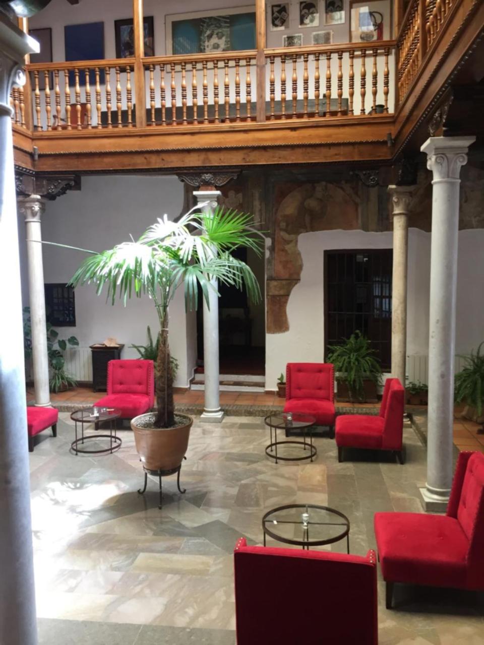 Palacio De Santa Ines